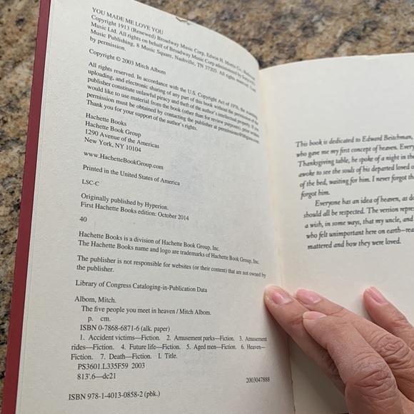 THE FIVE PEOPLE YOU MEET IN HEAVEN BY MUTCH ALBOM - Picture 5 of 7